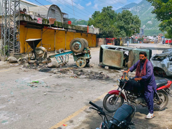 بند سڑکیں کھلوانے کی کارروائی میں فائرنگ، آزاد کشمیر میں رینجرز اہلکار جانبحق