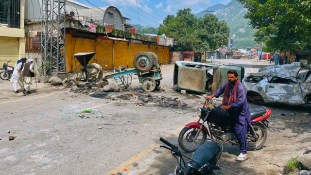 بند سڑکیں کھلوانے کی کارروائی میں فائرنگ، آزاد کشمیر میں رینجرز اہلکار جانبحق