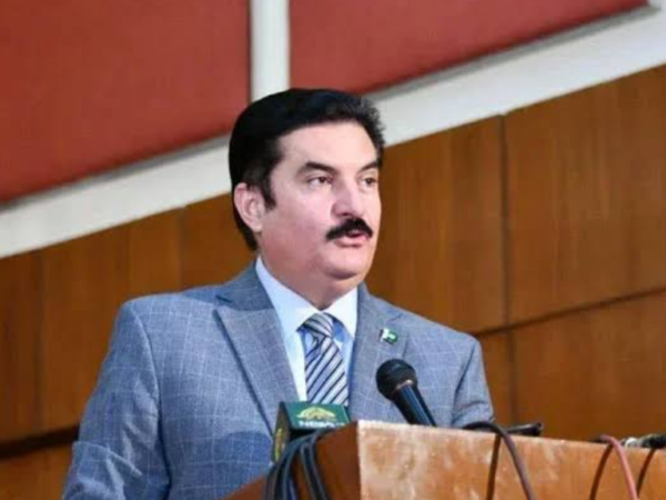 وادی تیرہ متاثرین کے لیے 20 ارب روپے کا پیکیج، گورنر کا معاملہ وزیراعظم کے سامنے اٹھانے کا اعلان