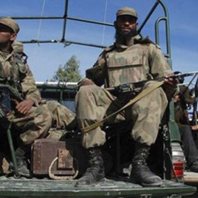 بلوچستان میں دہشت گردوں کے خلاف بڑی کارروائی، 5 ہلاک؛ مختلف حملوں میں 3 افراد جاں بحق