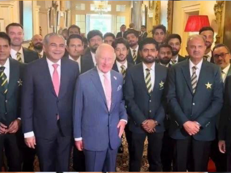 چیئرمین پی سی بی محسن نقوی اور قومی کرکٹرز کی برطانوی بادشاہ چارلس سے خصوصی ملاقات