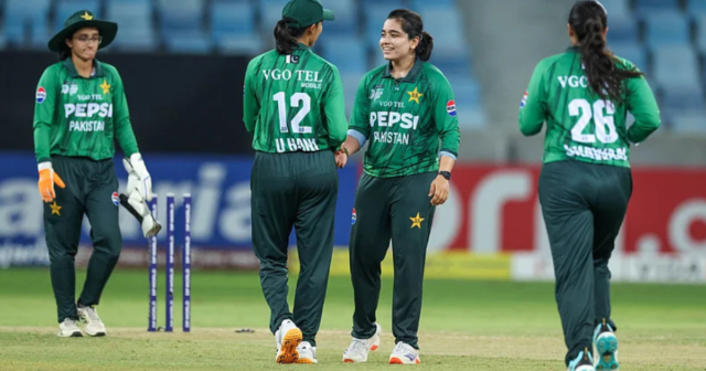 پاکستان ویمن ٹیم نے ہانگ کانگ کو شکست دیکر ایشیا کپ کے سیمی فائنل کیلئے کوالیفائی کرلیا