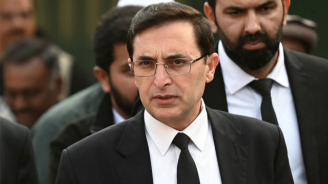 سیاسی ڈیڈلاک ختم کرنے کی نئی پیشکش، گوہر خان نے حکومت کو مذاکرات کی دعوت دے دی