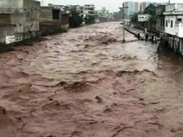 اسپِل ویز کھلے، نالہ لئی کا پانی شہر میں داخل، راولپنڈی کے سیلاب پر بڑا سوال