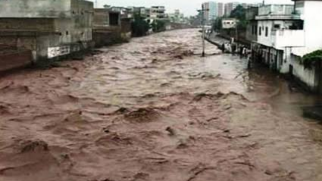 اسپِل ویز کھلے، نالہ لئی کا پانی شہر میں داخل، راولپنڈی کے سیلاب پر بڑا سوال