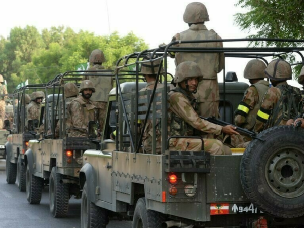 شمالی وزیرستان اور ہنگو میں آپریشن، 10 دہشت گرد ہلاک، آئی ای ڈی حملے میں 6 اہلکار شہید