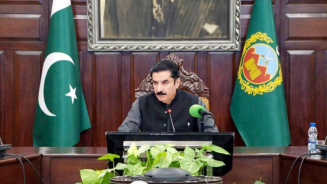 خیبر پختونخوا میں انتظامی تبدیلیوں کے بعد نیا سیکیورٹی پلان، وفاق اور گورنر کی مشترکہ حکمت عملی