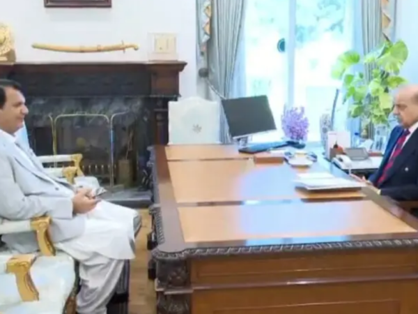 خیبر پختونخوا میں امن بحالی حکومت کی ترجیح، وزیراعظم نے دہشت گردی کے خلاف فیصلہ کن عزم دہرادیا