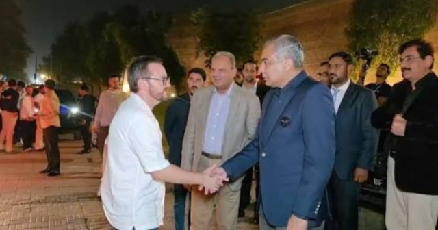 شاہی قلعہ لاہور میں سہ ملکی سیریز کی ٹیموں کے اعزاز میں عشائیہ