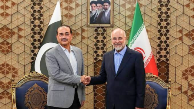 ایران امریکا کشیدگی میں پاکستان کا سفارتی کردار، فیلڈ مارشل جنرل عاصم منیر کی ایرانی قیادت سے اہم ملاقاتیں